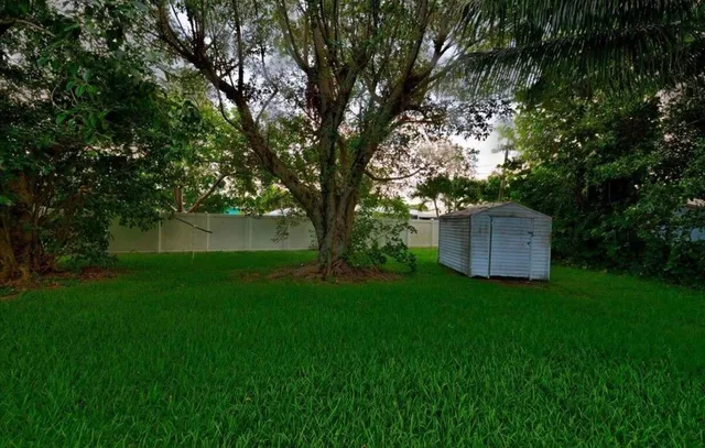  Residence photo 5
