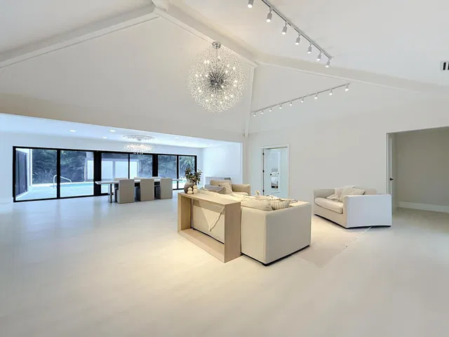 Residence photo 8