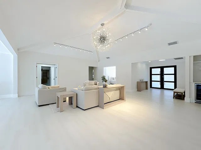 Residence photo 9