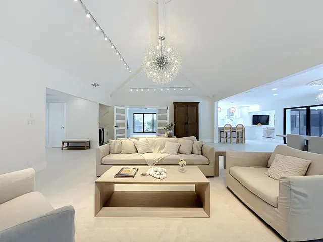 Residence photo 11