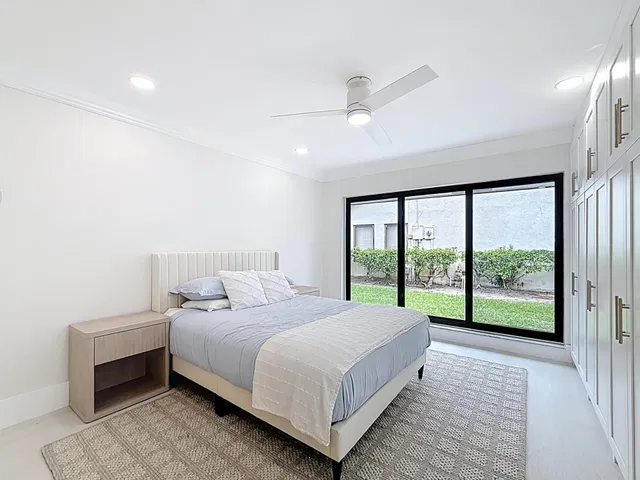 Residence photo 25