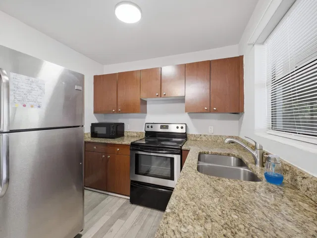 West Palm Beach Residence photo 15