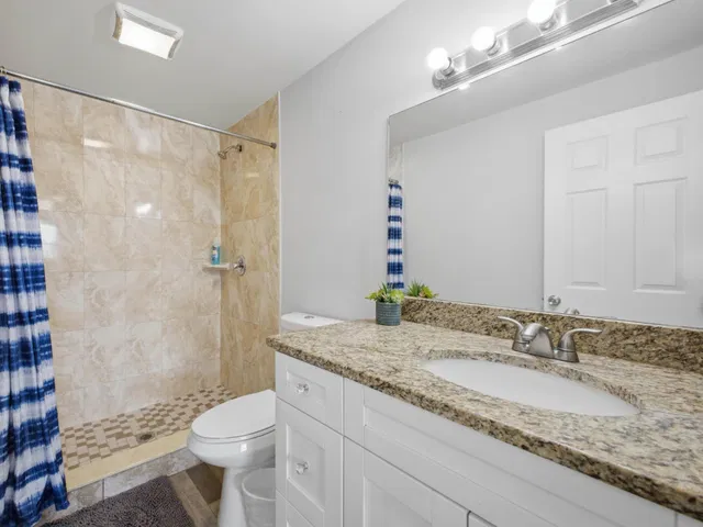 West Palm Beach Residence photo 21