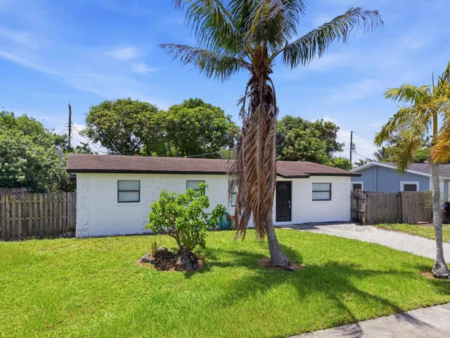 West Palm Beach Residence photo 32