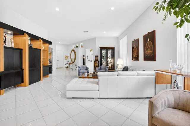 Residence photo 14
