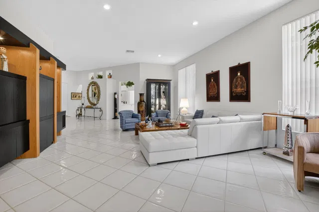 Residence photo 15