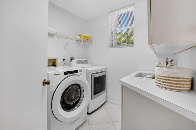 Residence photo 23