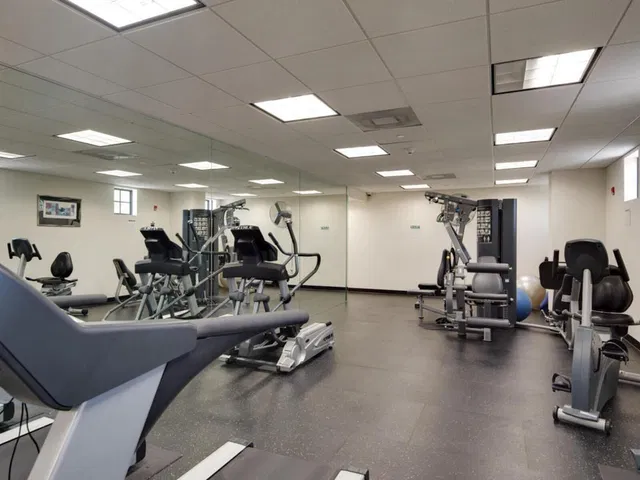 Unit 512 photo 48