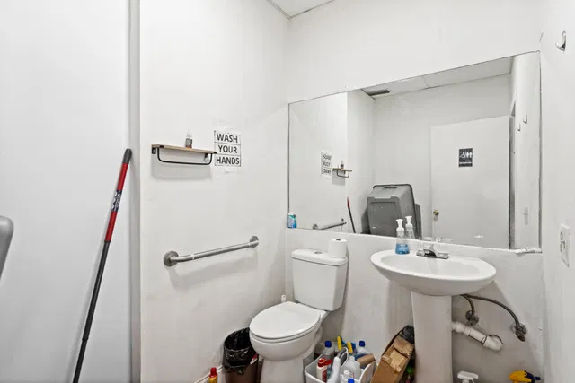  Residence photo 4