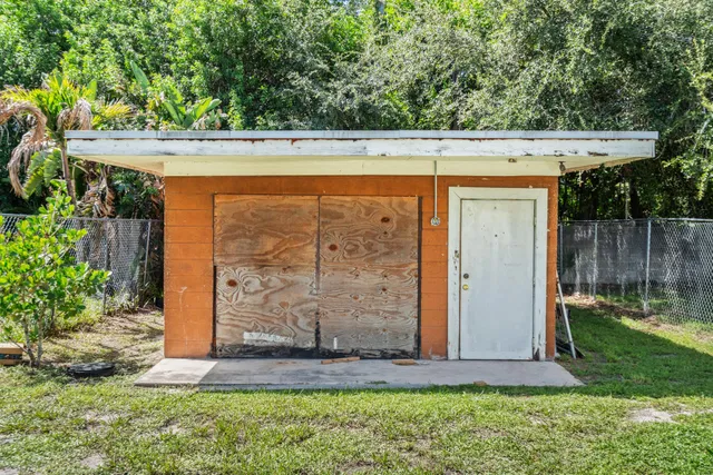  Residence photo 16