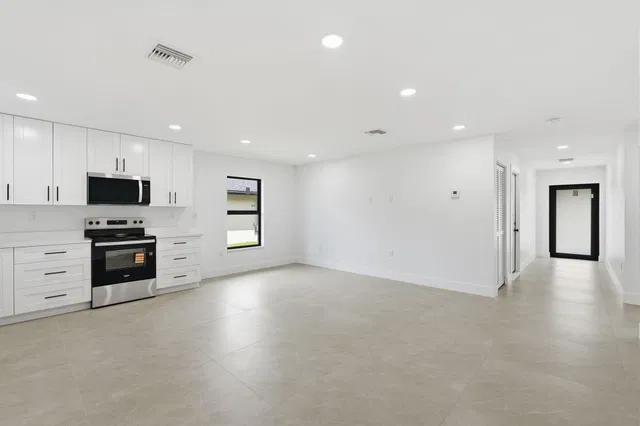 Residence photo 66