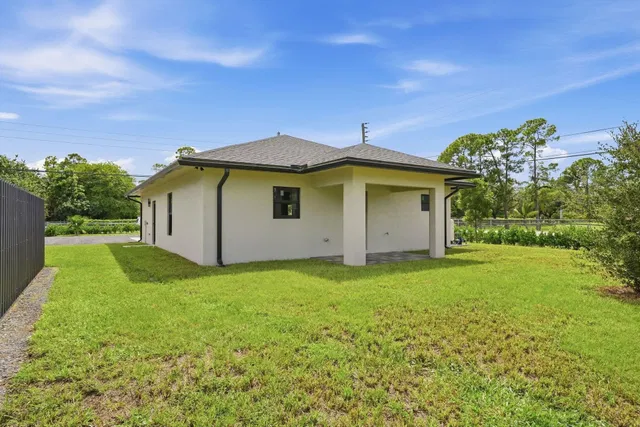 Residence photo 82