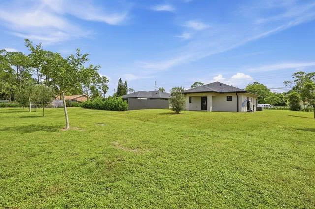 Residence photo 83