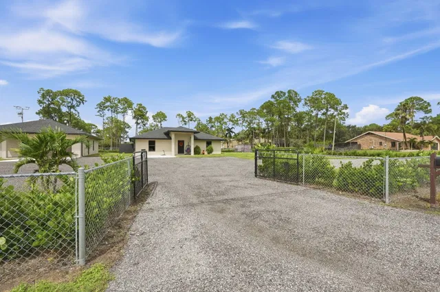 Residence photo 86