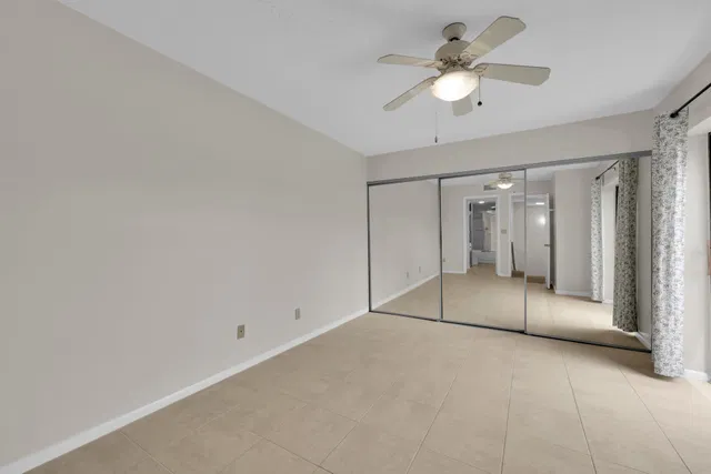 Unit 806 photo 31