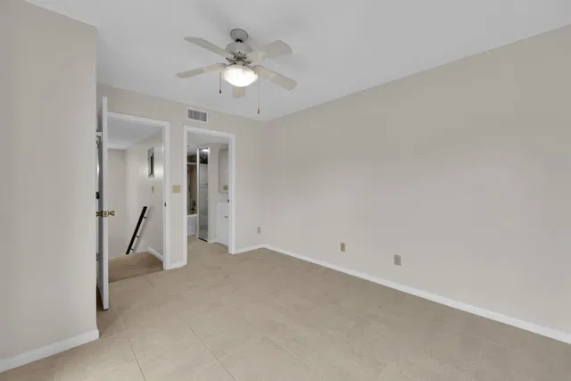 Unit 806 photo 34