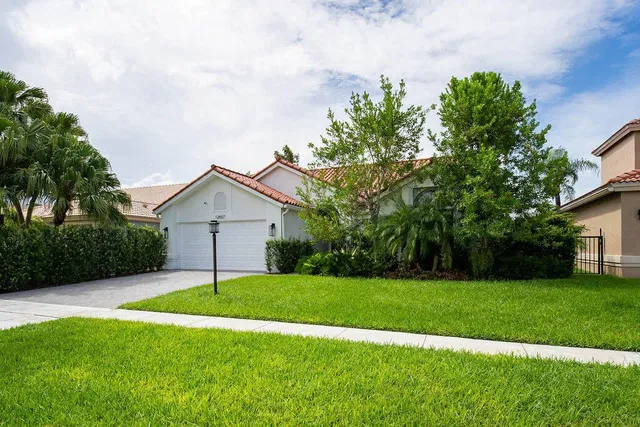  Residence photo 36