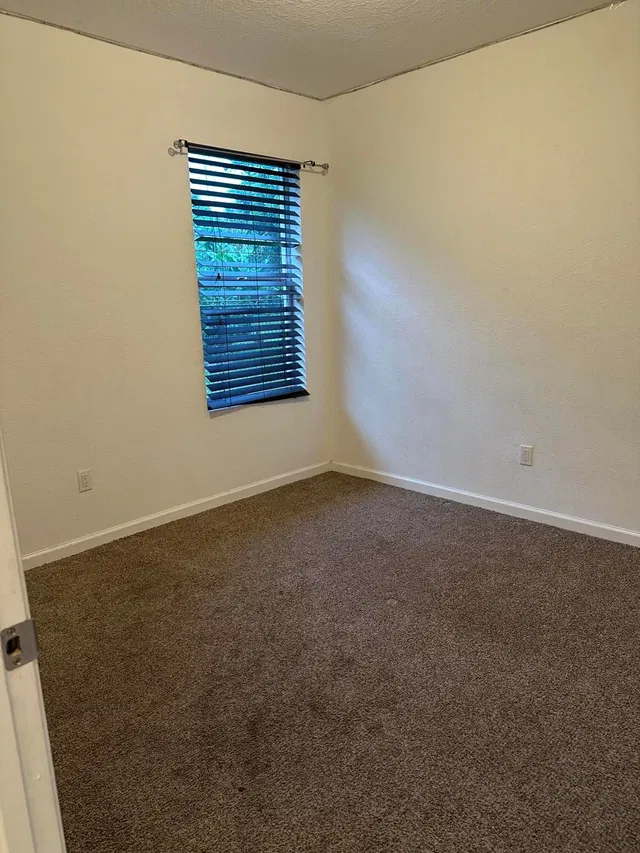  Residence photo 12