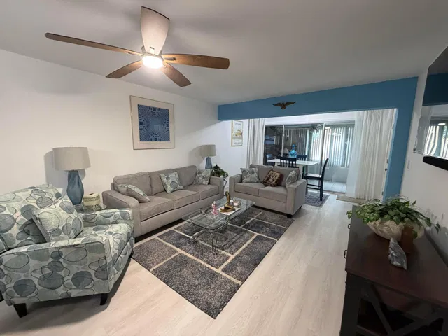 Unit 104 photo 5