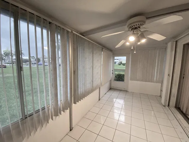 Unit 104 photo 10