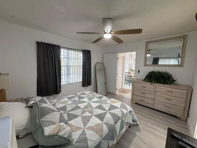 Unit 104 photo 20