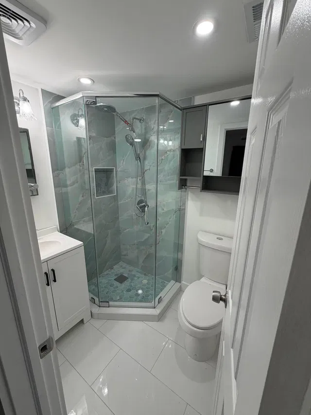 Unit 104 photo 22