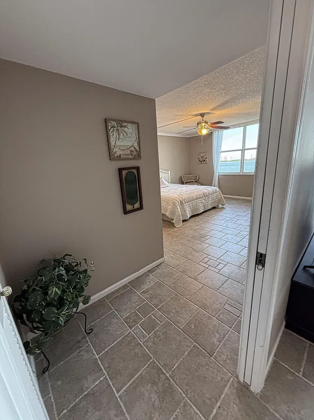 Unit 802 photo 26
