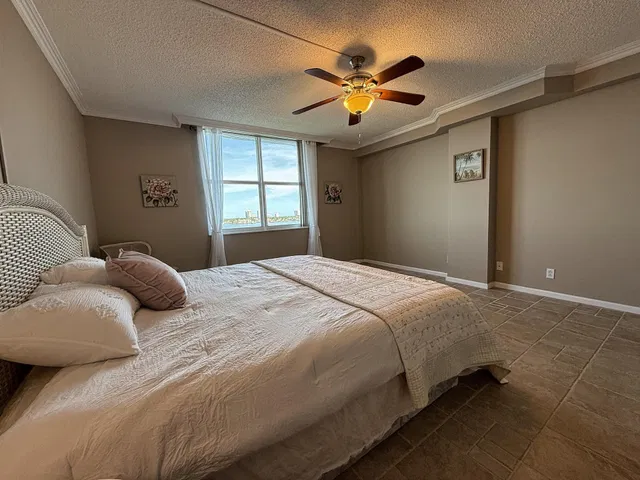 Unit 802 photo 27