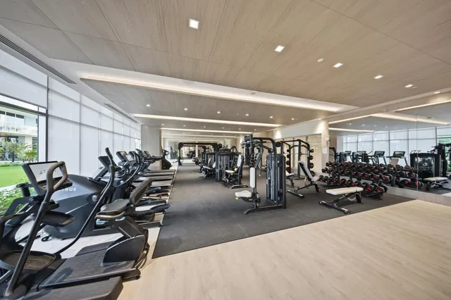 Nautilus 220 Unit 1407 photo 37