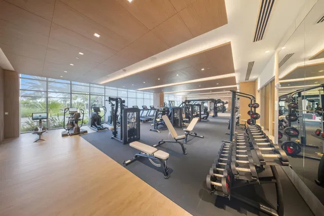 Nautilus 220 Unit 1407 photo 41