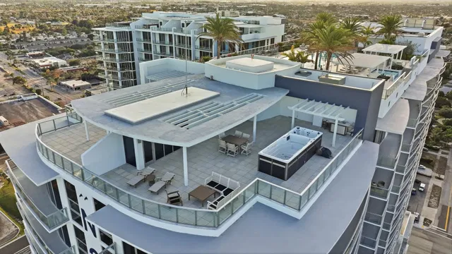 Nautilus 220 Unit 1407 photo 43
