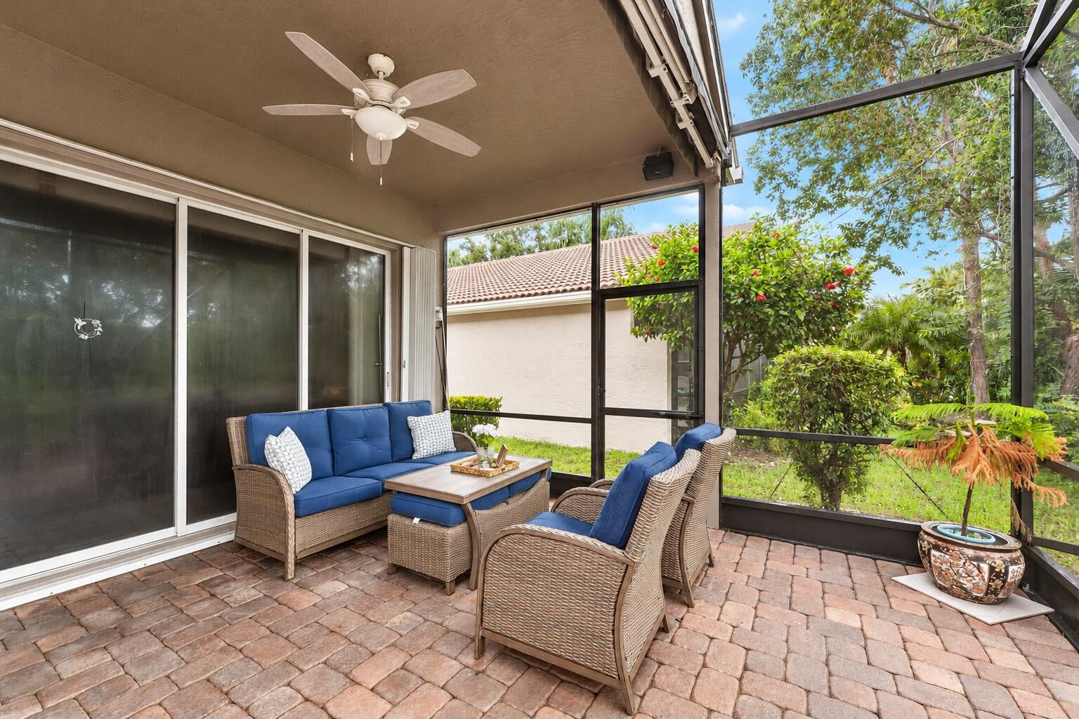  Residence photo 28