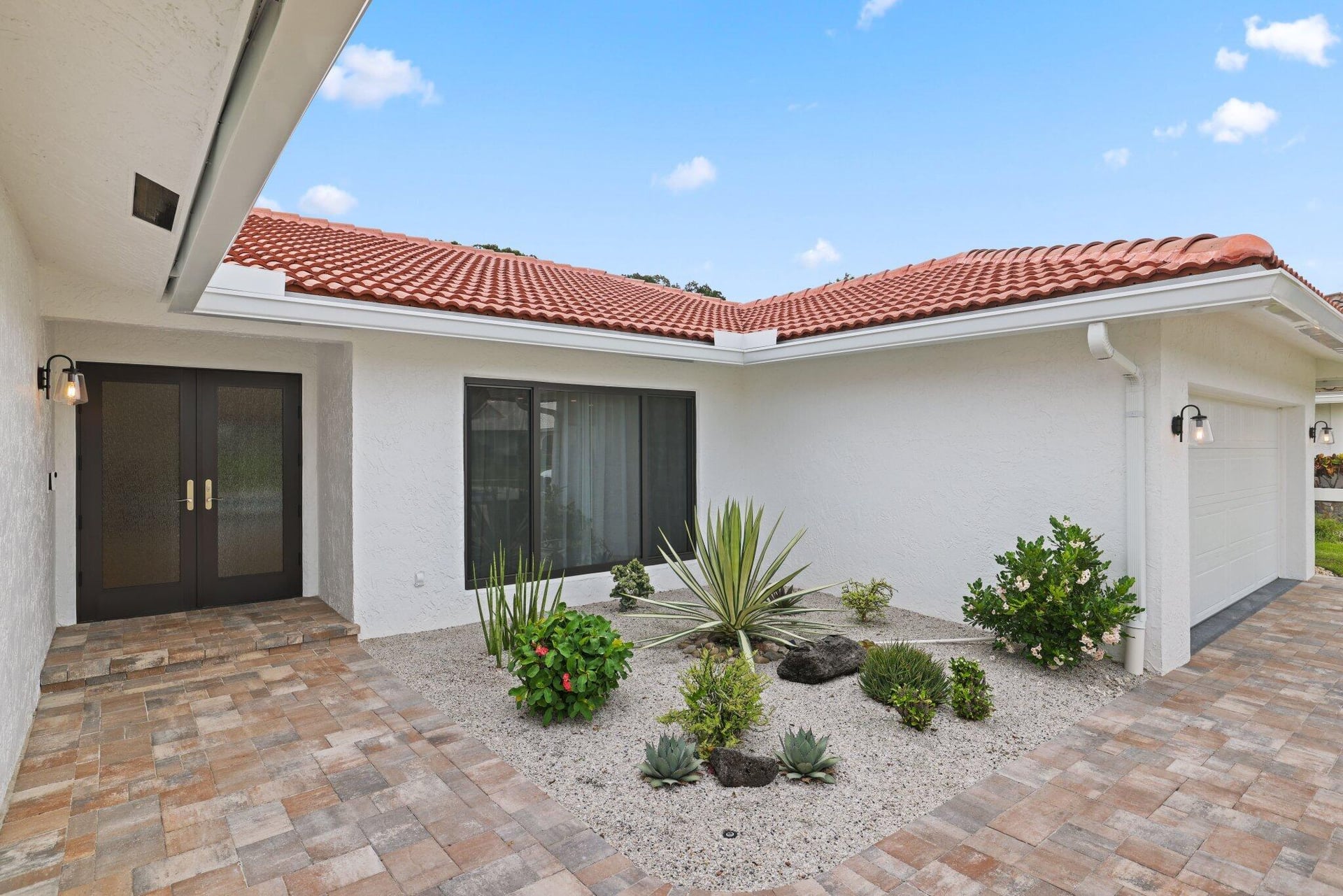 Residence photo 4
