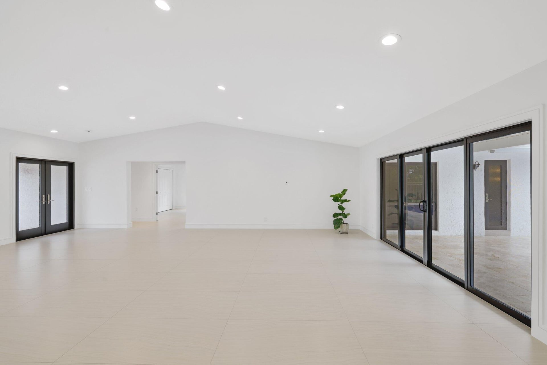 Residence photo 12