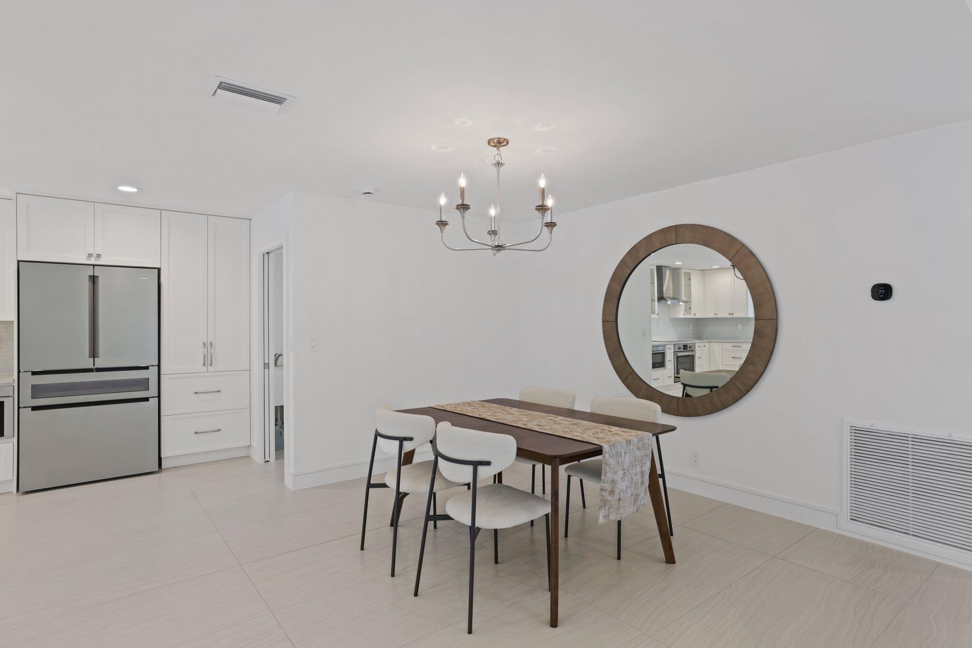 Residence photo 17