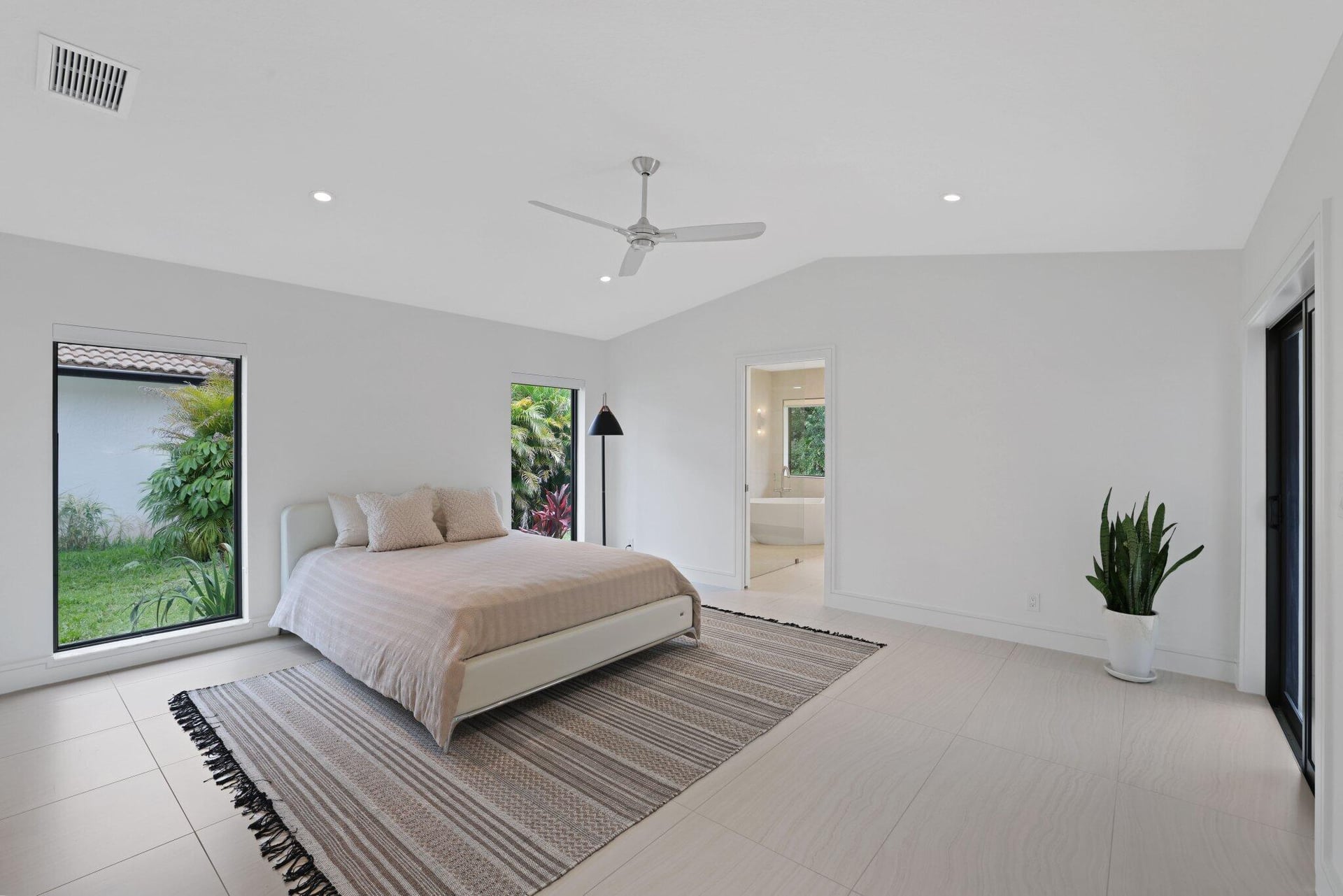 Residence photo 27