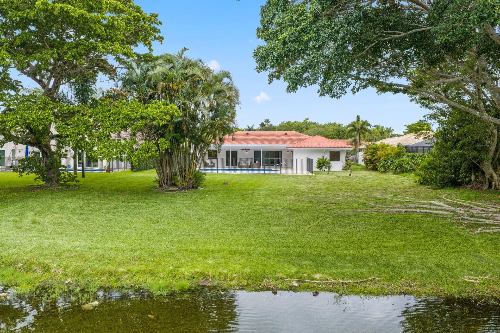 Residence photo 48