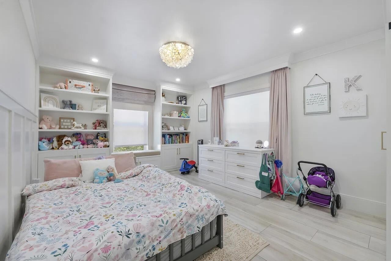 Residence photo 30