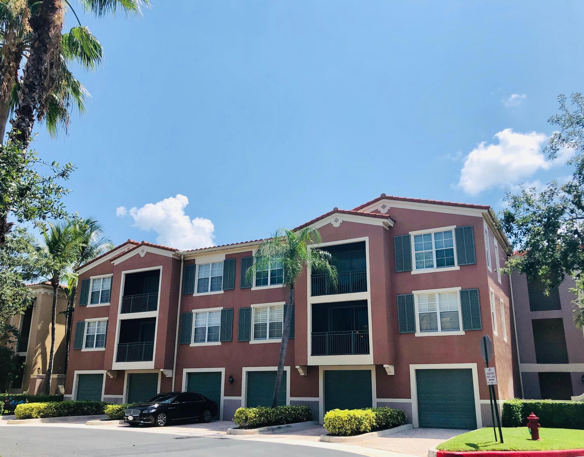  Residence photo 4