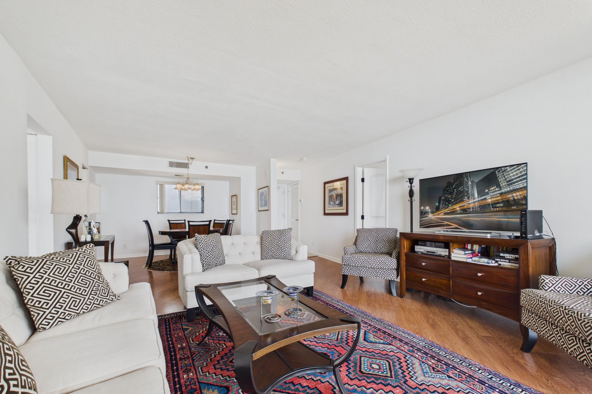  Unit 1105 photo 6