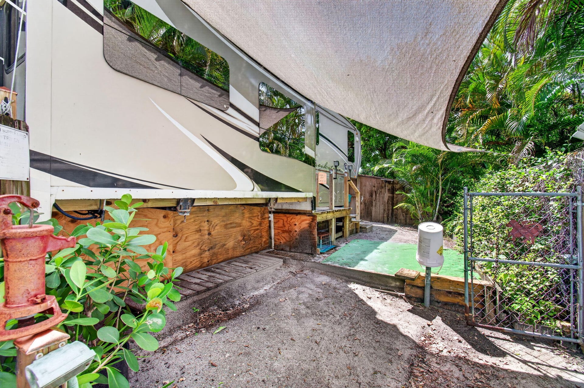 Residence photo 54