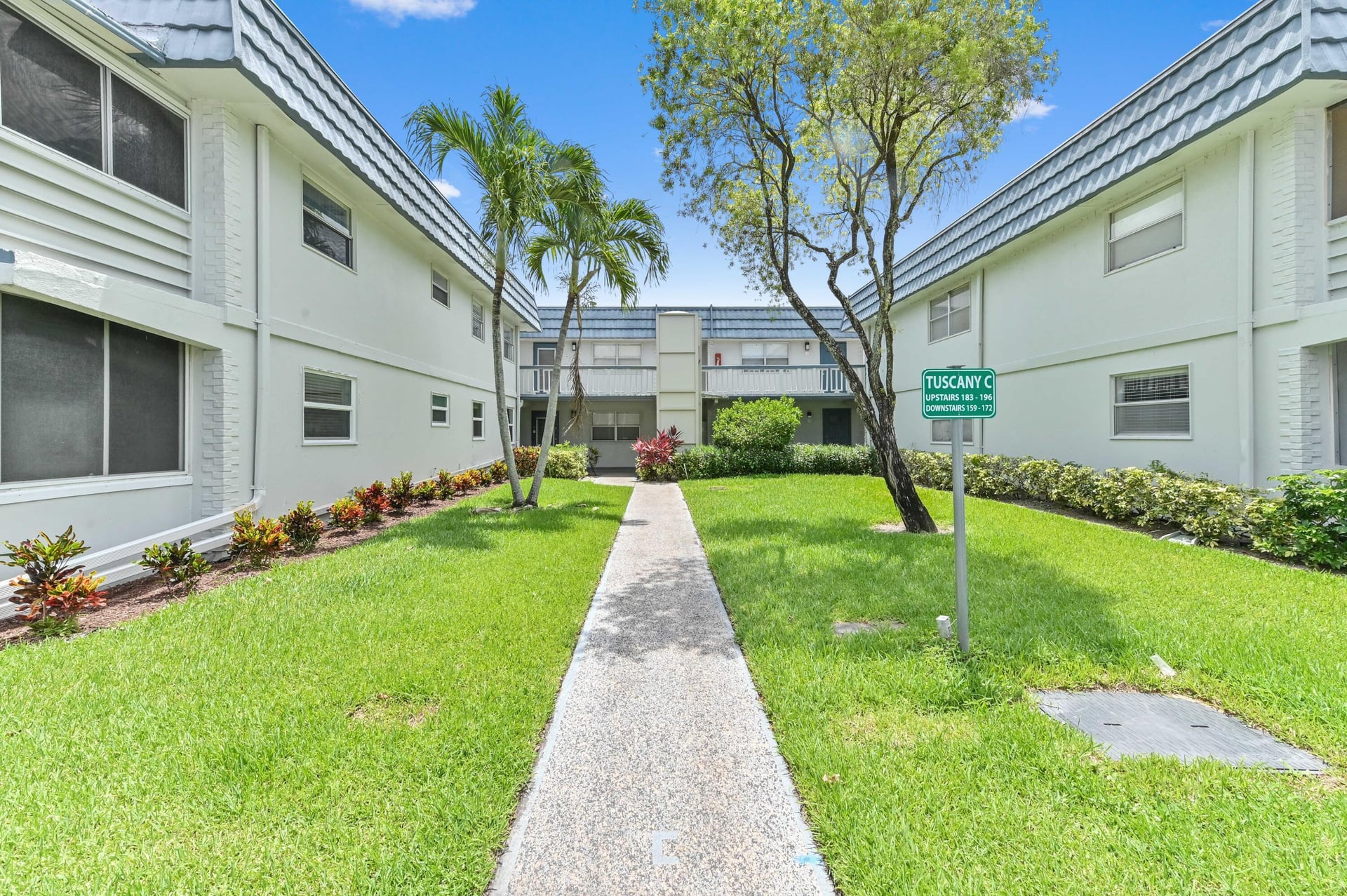 Residence photo 2