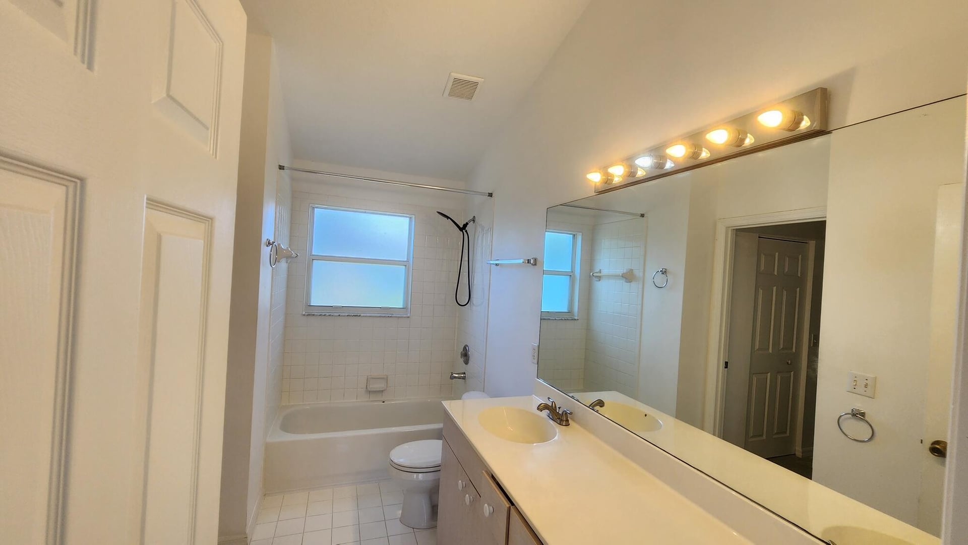 Residence photo 24