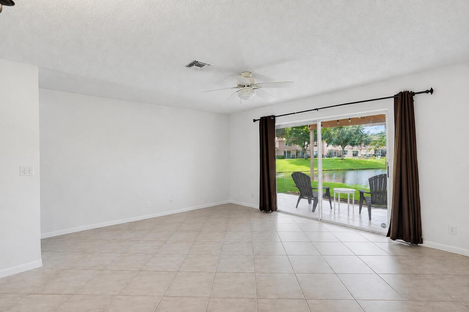 Residence photo 14