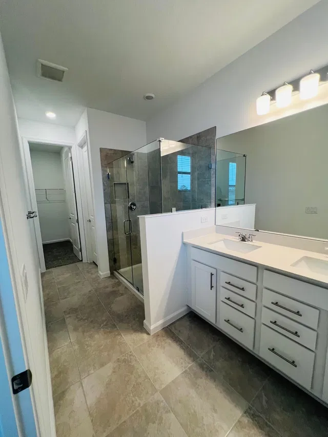  Residence photo 15
