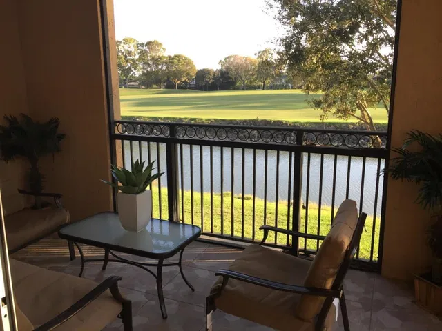  Unit 208 photo 12