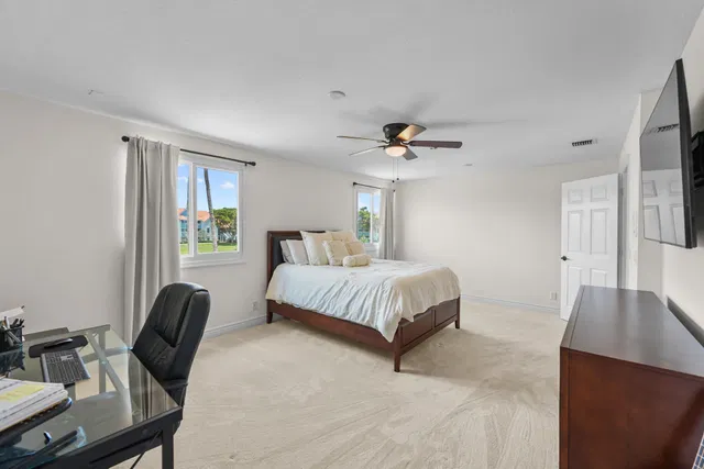  Residence photo 34