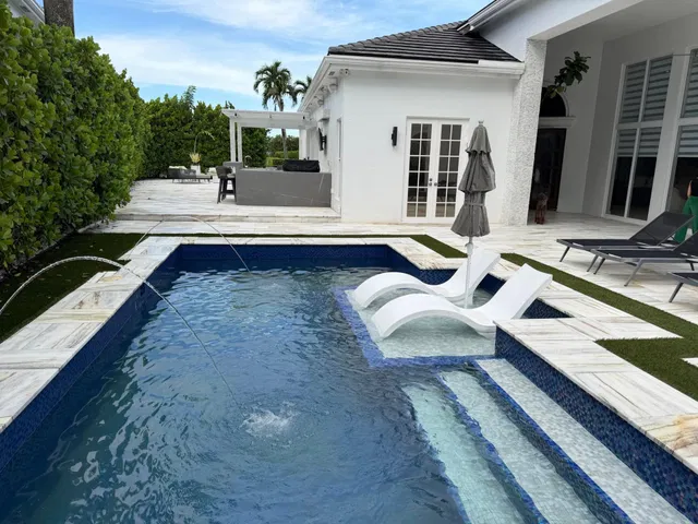 Woodfield Country Club Residence photo 3
