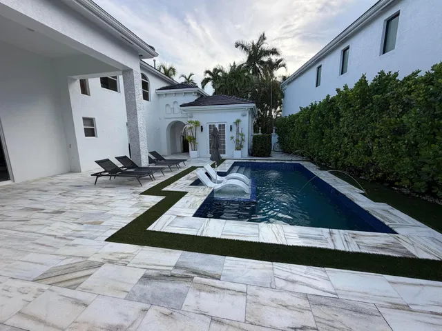 Woodfield Country Club Residence photo 5