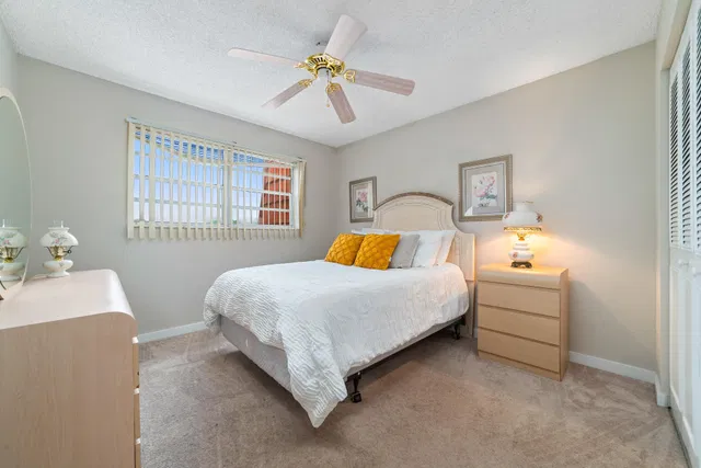 Unit 307 photo 15